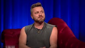 Tavi Clonda a vorbit despre povestea lui și a Gabrielei Cristea la „În Oglindă”. Cei doi au avut un început ca în filme: „În fiecare zi îi cântam câte un refren”